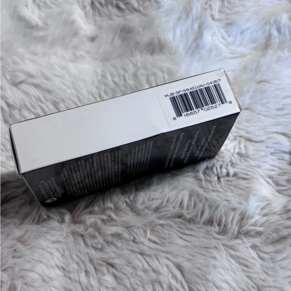 Marc Jacobs Shameless Longwear Foundation in Light Y270 - Picture 4 of 6